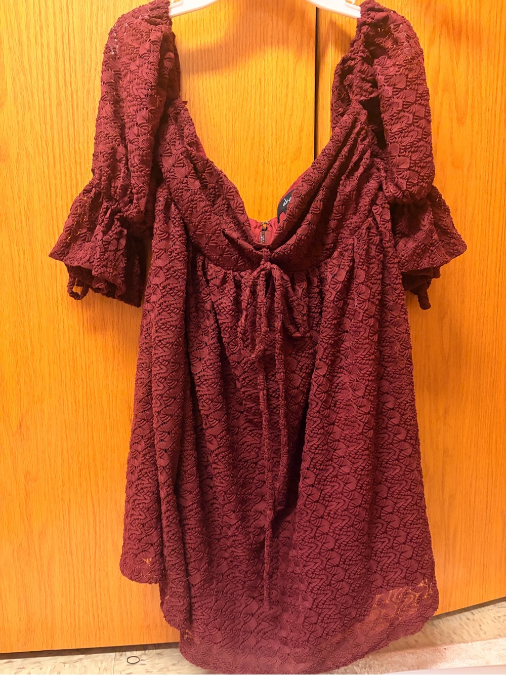 Women’s Lace dress - Burgundy